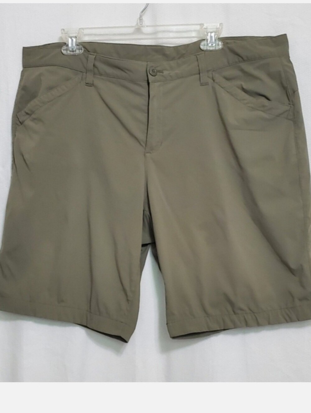 Eddie Bauer Horizon Guide Shorts Olive Green Womens 18